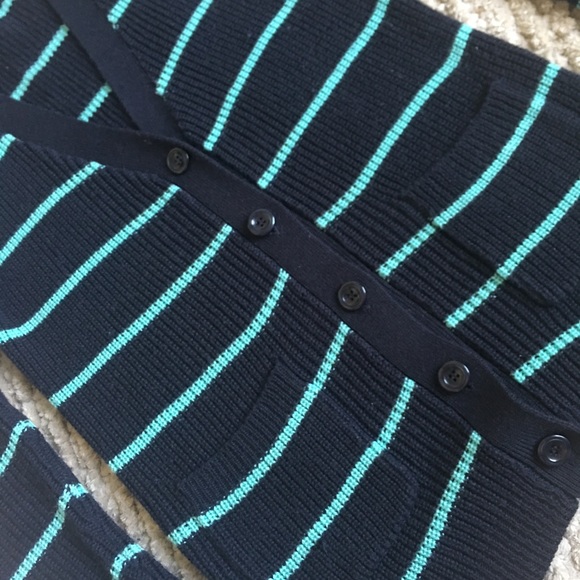 Cardigan - Picture 2 of 5